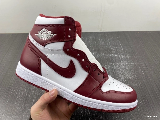 Kicktheory Jordan OG Air High Red DZ5485-160 1 Team 0807
